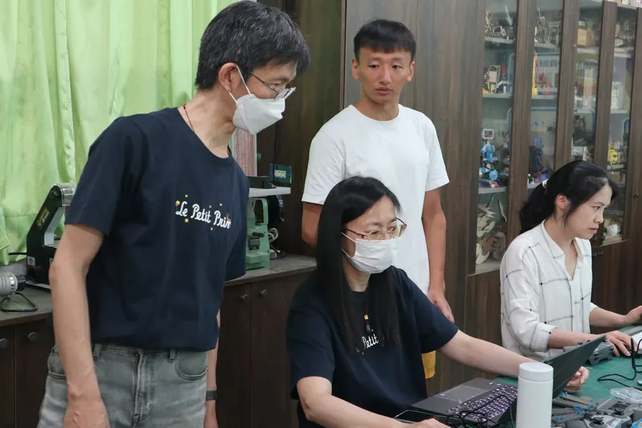 新竹縣博愛科技中心教師研習：VEX 機器人入門