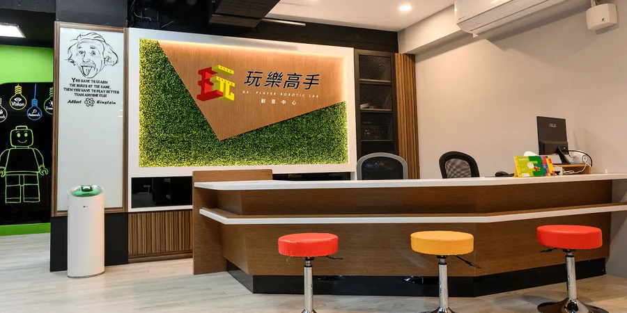 台中機器人實驗中心教室環境