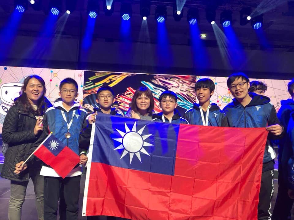 2019WRO玩樂高手團隊勇奪世界第三!!